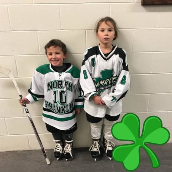 Meet your Posher, Nicole - Picture 1 of 1